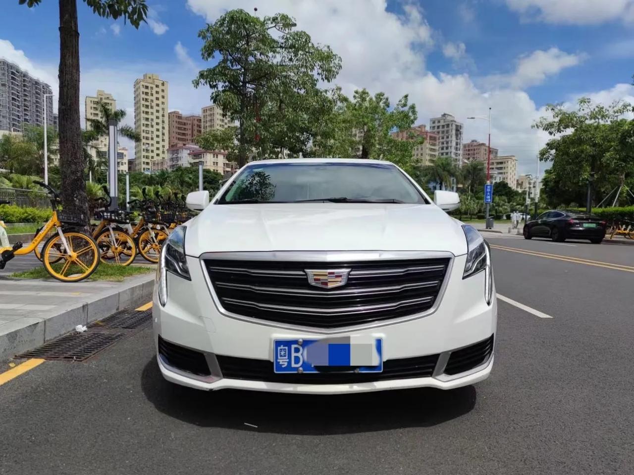 来一台休闲会所大哥座驾深圳牌新到18年718款极品凯迪拉克