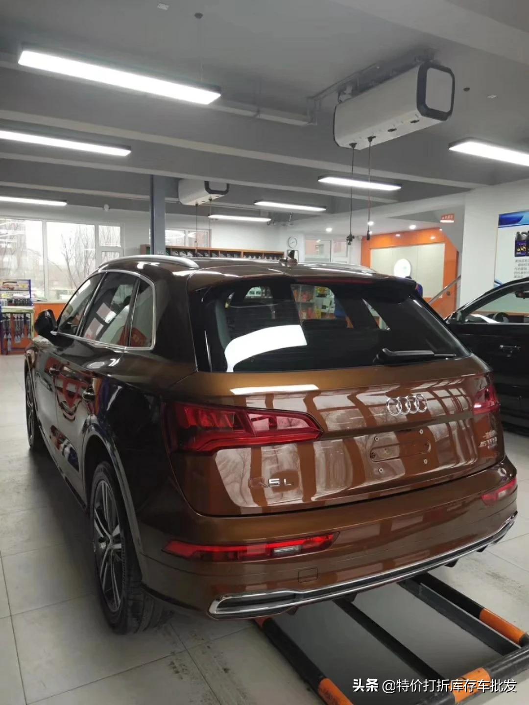 2018款奥迪q5l古铜棕185kw,指导价格:492000