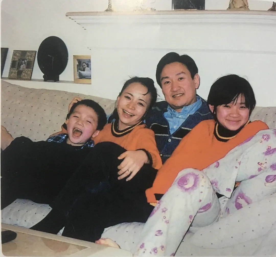 赵婷这么年轻,就达到了这么高的成就,华语电影圈只有李安,张艺谋