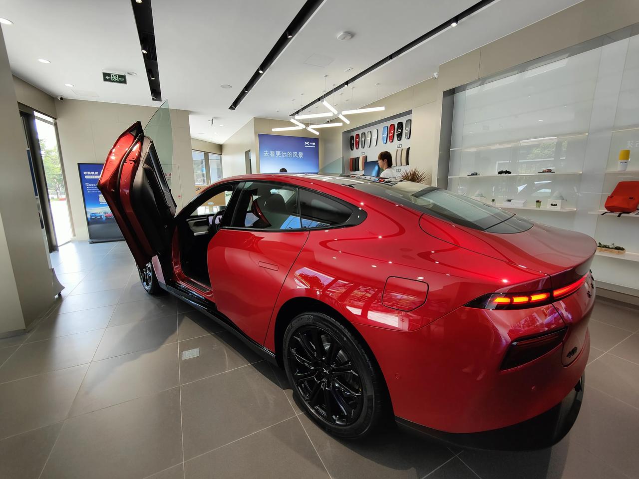 我要上微头条##小鹏p7##小鹏p7鹏翼版##上海车展#小