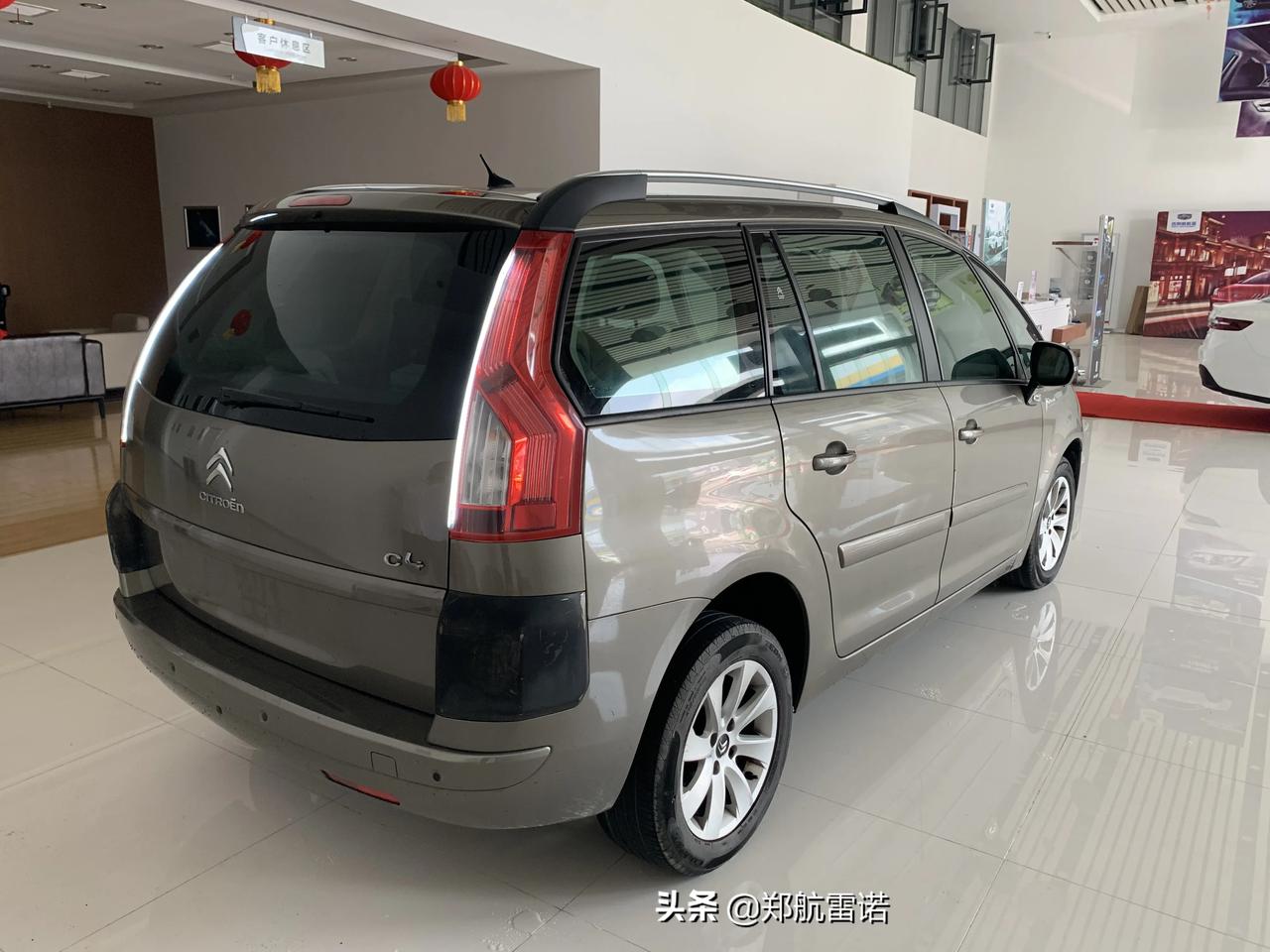 12年9月上牌14万公里大c4毕加索七座7气囊液晶仪表全景天幕遮阳帘换挡