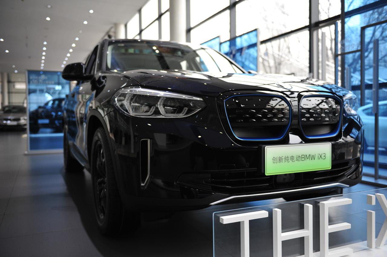 开着老x3去看新的ix3,资深宝马车主深度感悟 本人80后