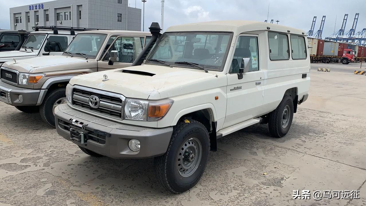 中东丰田lc7系硬派越野车多了不止一个选择