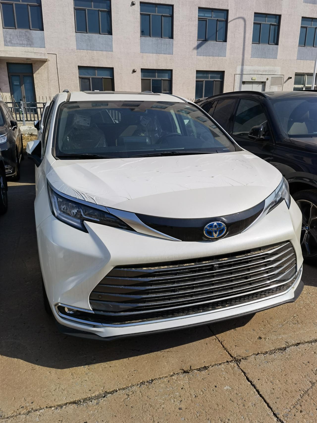 21款塞纳的内部简单配置这款是顶配的ltd