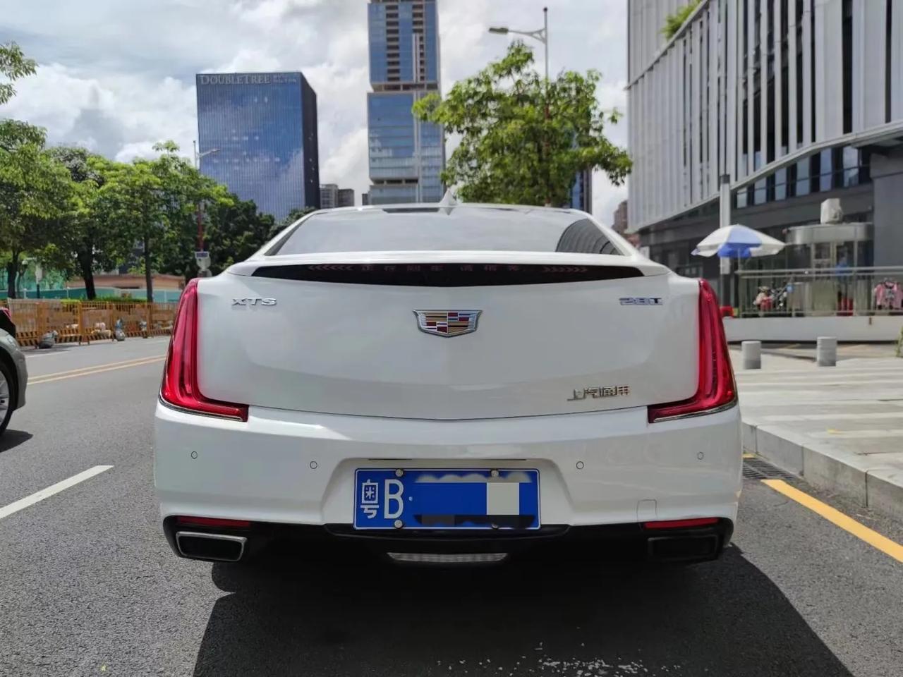 来一台休闲会所大哥座驾深圳牌新到18年718款极品凯迪拉克