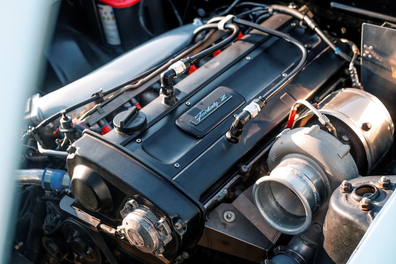 8的rb25单涡轮发动机,动力500马力,真是又美又毒啊!#一天一张文艺照