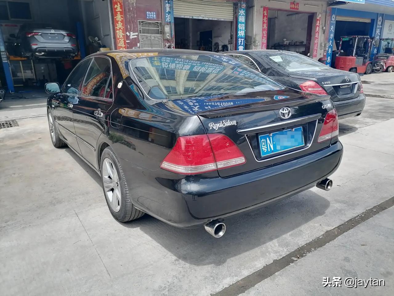 皇冠30v6沙龙版银标黑内座椅真皮磨损轻微车况巨整汕尾牌改装鲍鱼前四