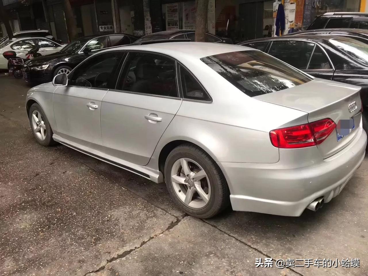 奥迪a4是奥迪在国内第一款针对私家用车而推出的车型,毕竟a6