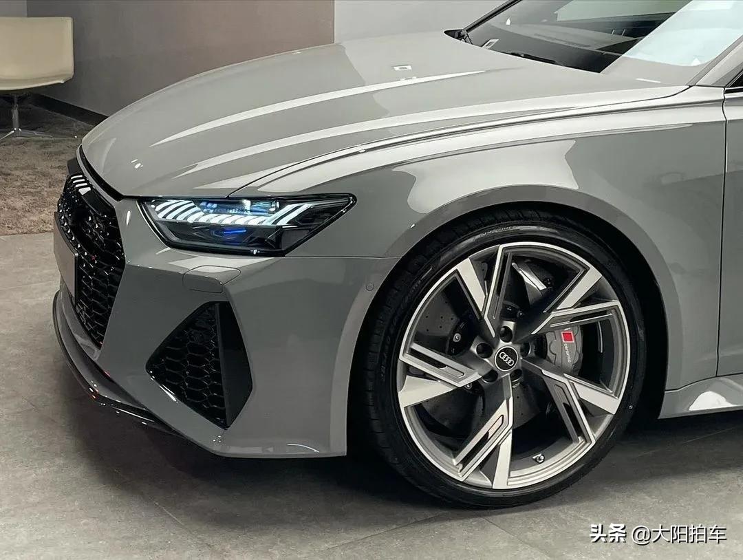奥迪rs6水泥灰今年特别流行的颜色
