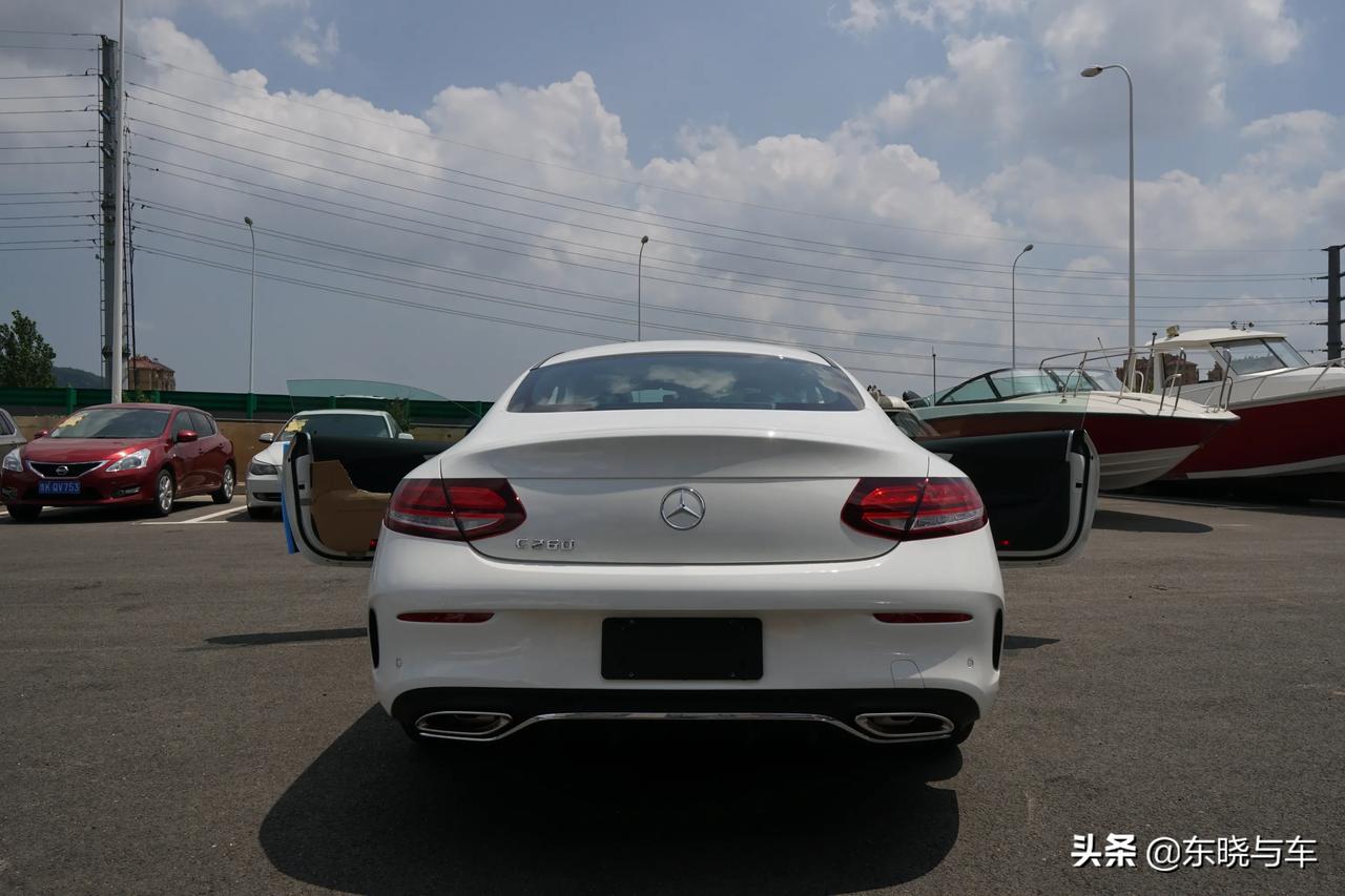 奔驰c260轿跑准备交付