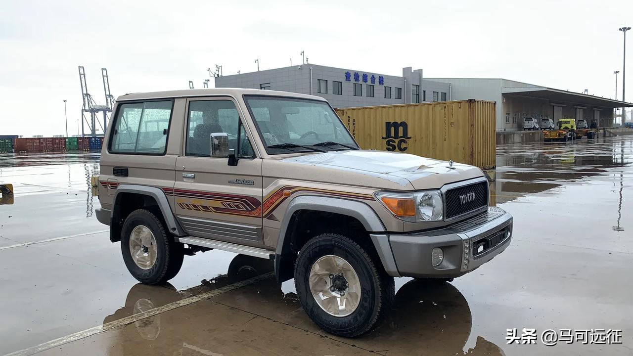 中东丰田lc7系硬派越野车多了不止一个选择