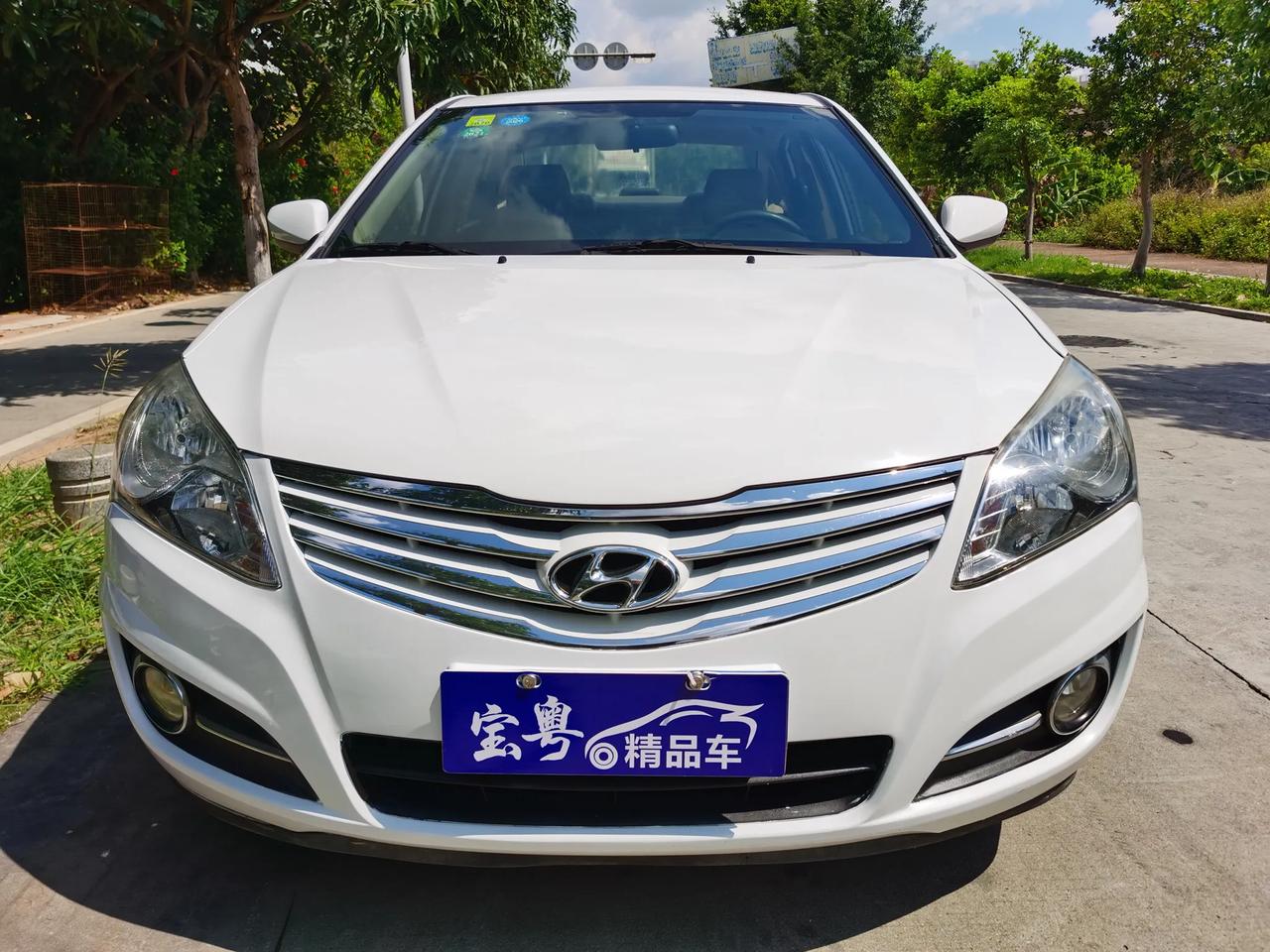 13年代步车现代悦动16自动波车况好3x万