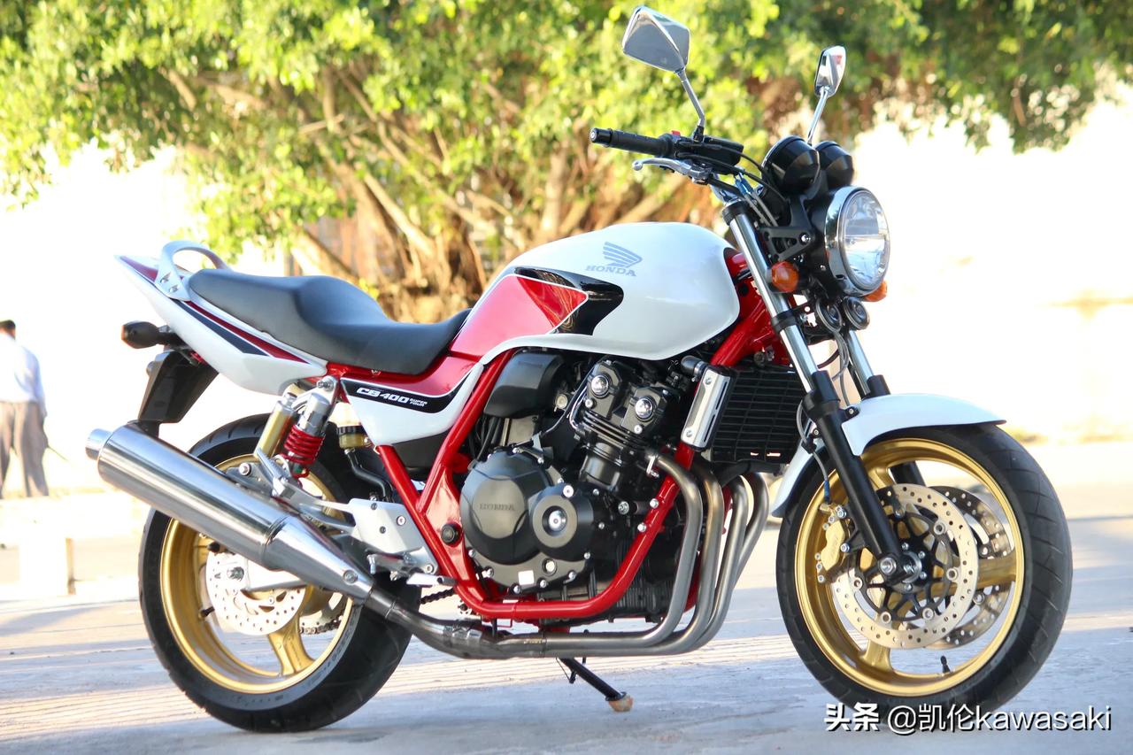 2012年本田cb400vtec威特4代红色车架纪念版