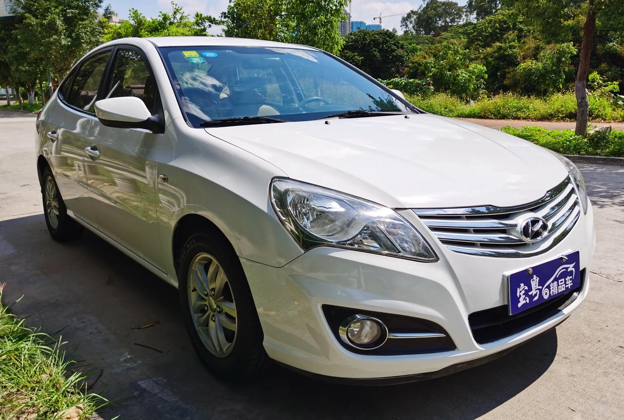 13年代步车现代悦动16自动波车况好3x万