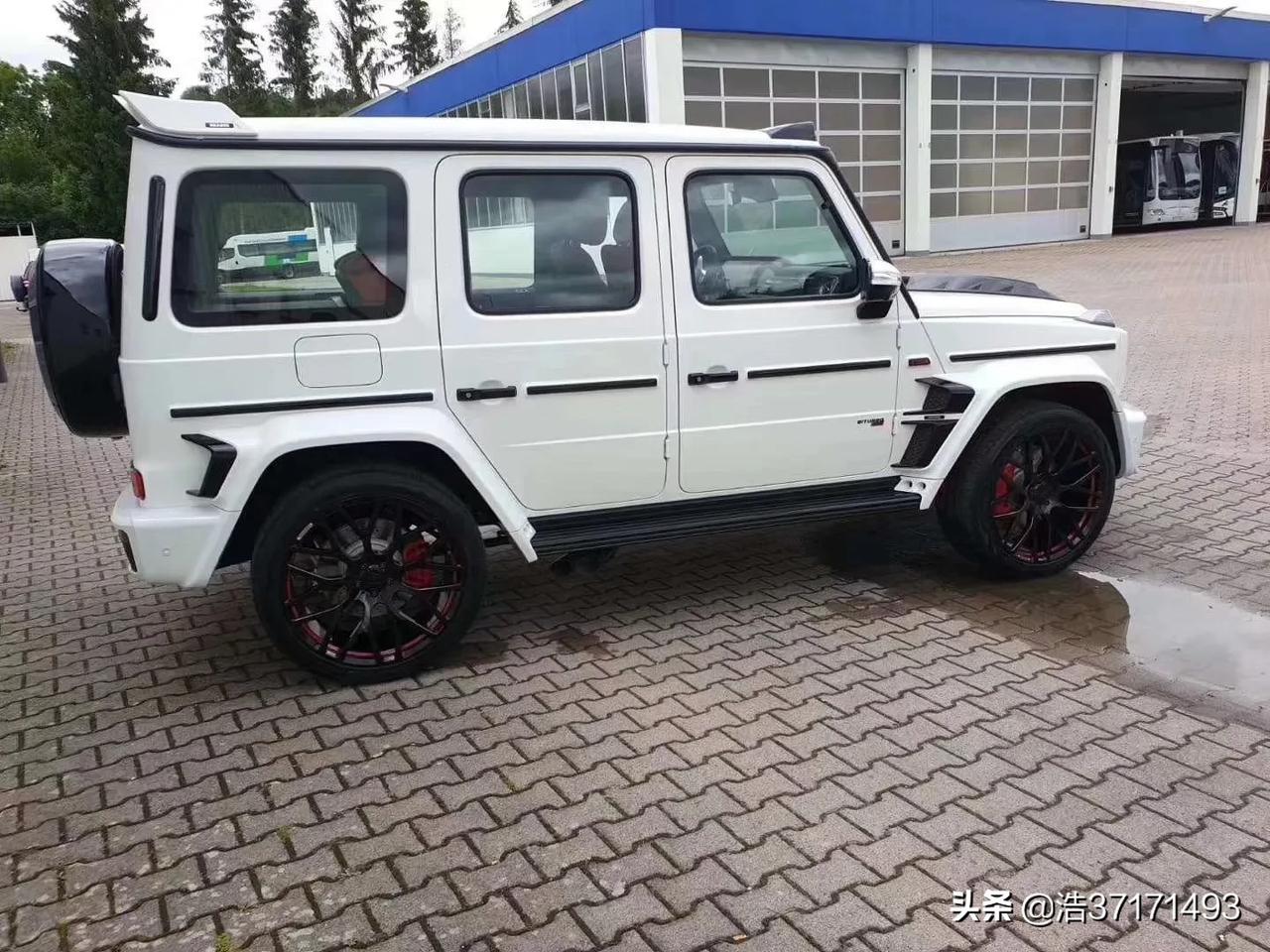 20款巴博斯brabus g800 国六颜色:雪山白装饰