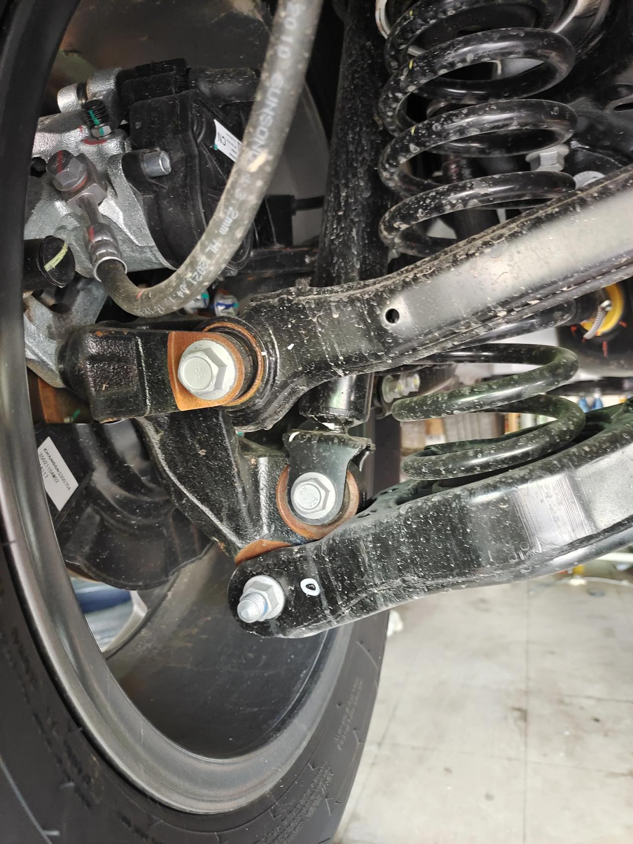 长安cs55plus新车就锈我去看了长安车型cs55punitunik都有这情况锈图