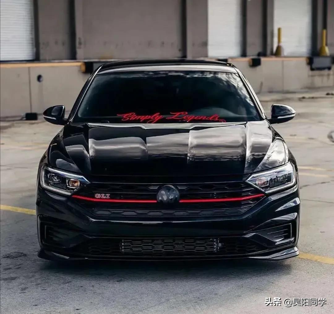 19款速腾黑武士进化-气质这一块拿捏的死死地!#德系改装