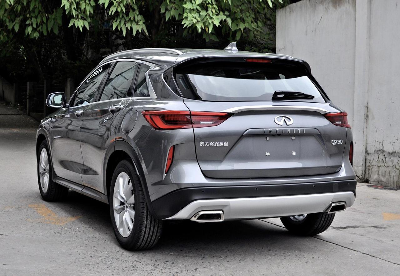 英菲尼迪qx50,全系配备2.0t cvt,还是豪华品牌,目