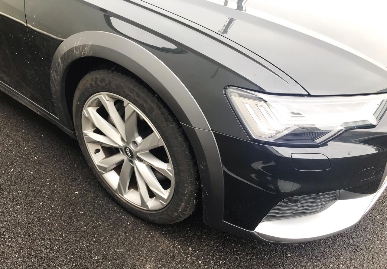 今天预约试驾了a6 allroad 试驾车如图 维苏威灰色外