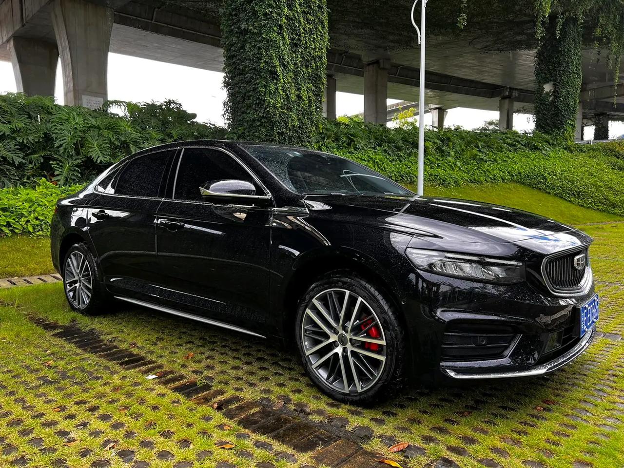 年轻人的第一台车,预算15万左右,你是买吉利星瑞还是买本田思