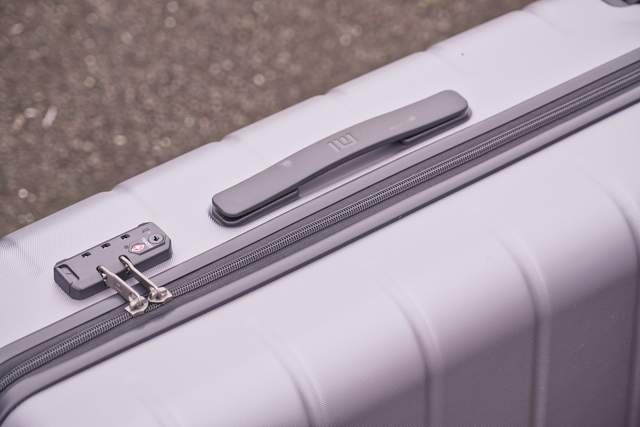 开学装备太多，背包装不下？小米24寸新品行李箱来了