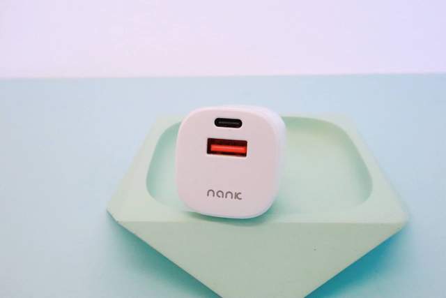 苹果取消充电头怎么办，最实惠的苹果充电头平替方案