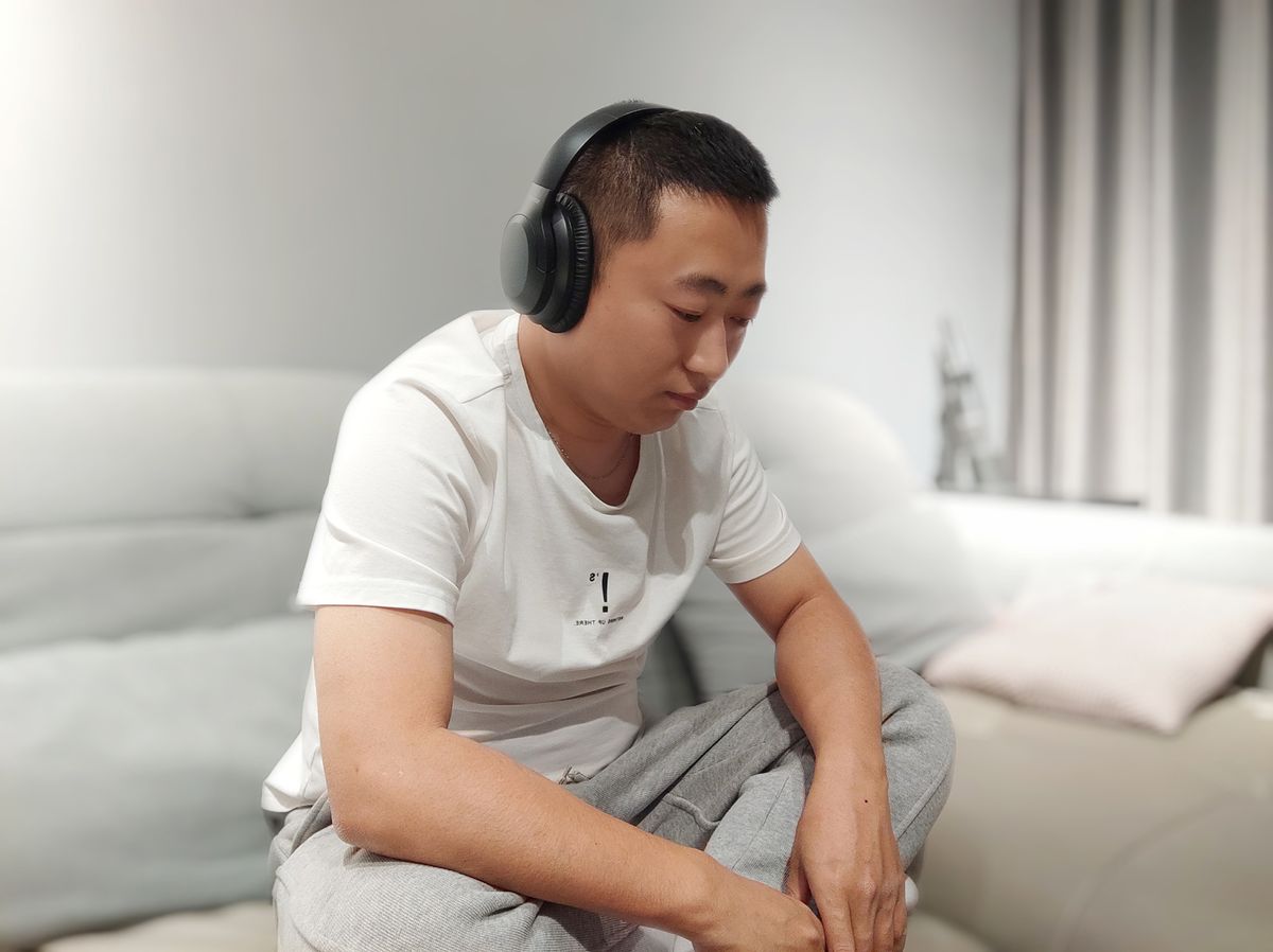 ANC主动降噪头戴耳机，可以完美阻隔外界噪音