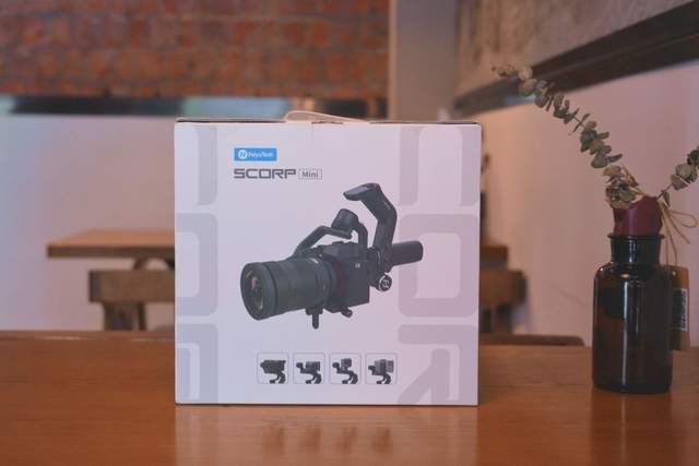 拍视频手不稳？试试这款全能稳定器，飞宇蝎子mini三轴稳定器体验