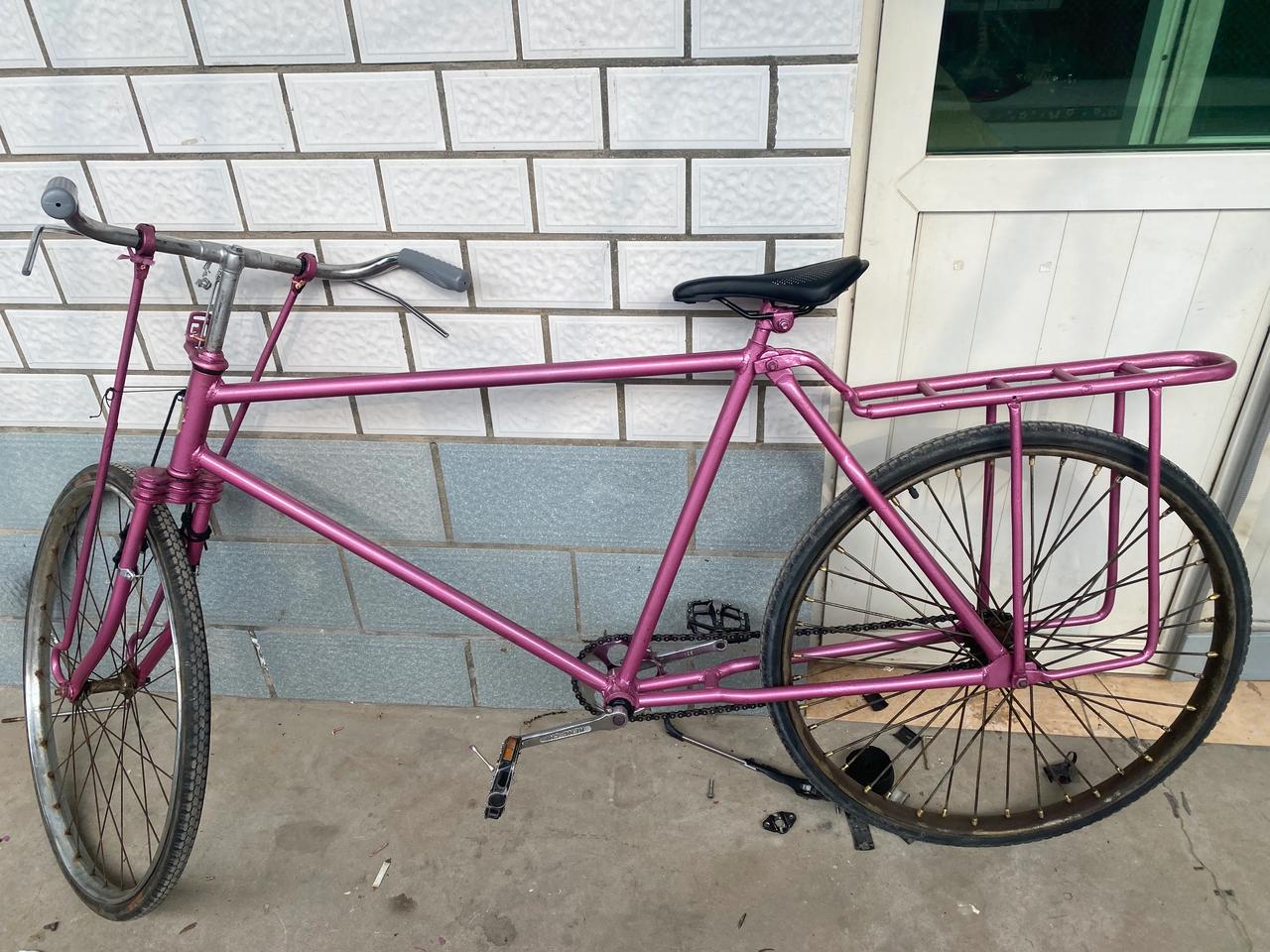 虎年有娱正在改装的28大铁驴自行车那家看看咋样