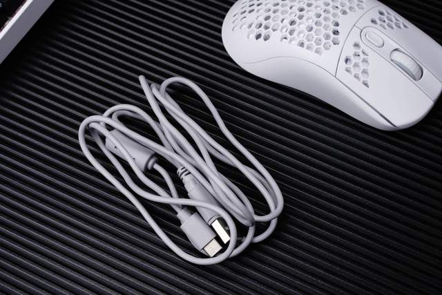 看着舒服，用着得劲，TT无线键鼠打造极简桌面好物