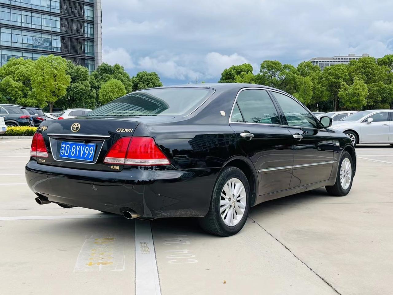 2007年金标丰田皇冠,2.5v6 成色完美,全车原版车况