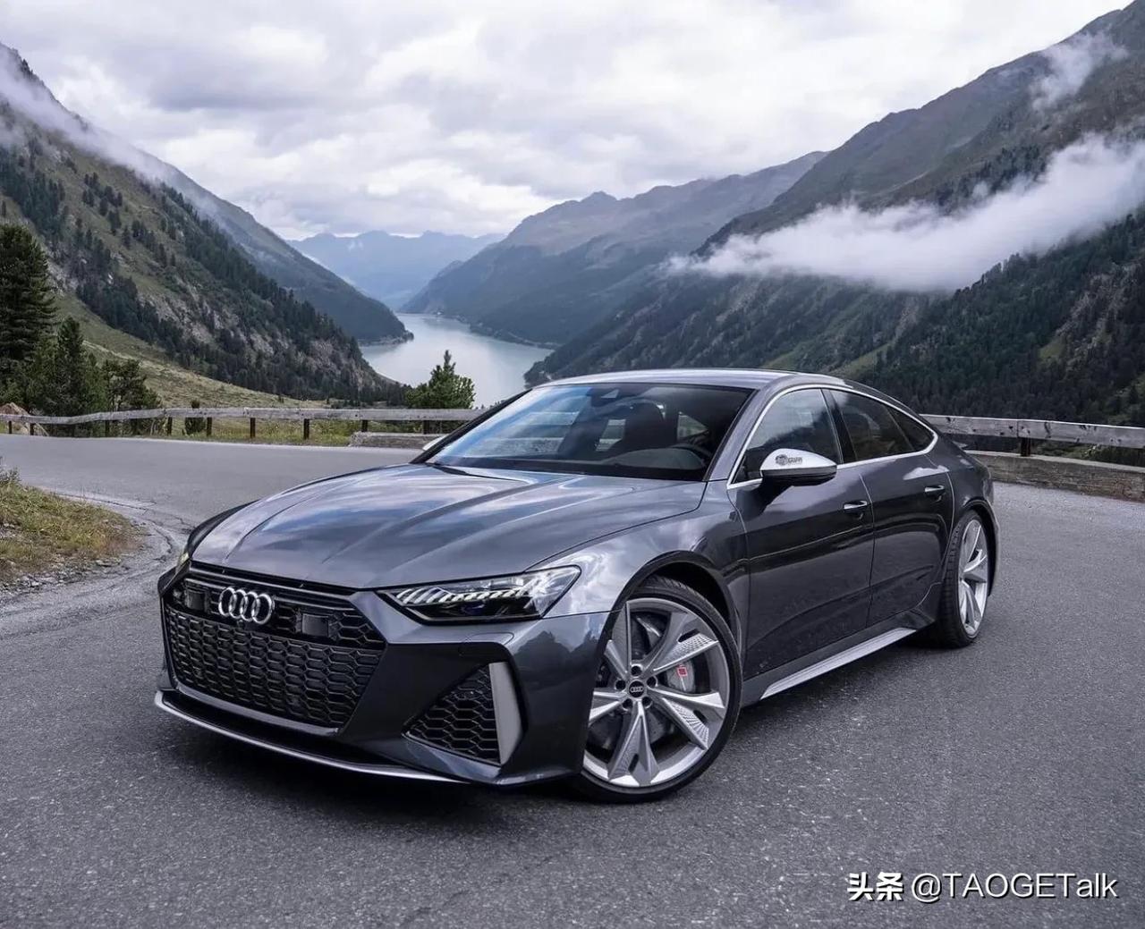 轿跑界的颜值王2022audirs7
