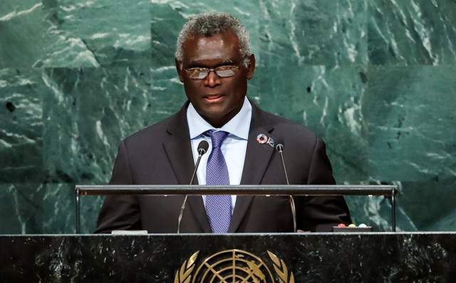 晚报|中国学生因军训被澳遣返 俄称不在乌使用核武