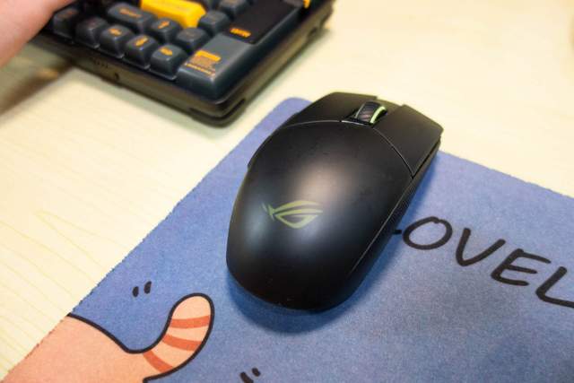 ROG影刃2无线鼠标，经典铸就好手感