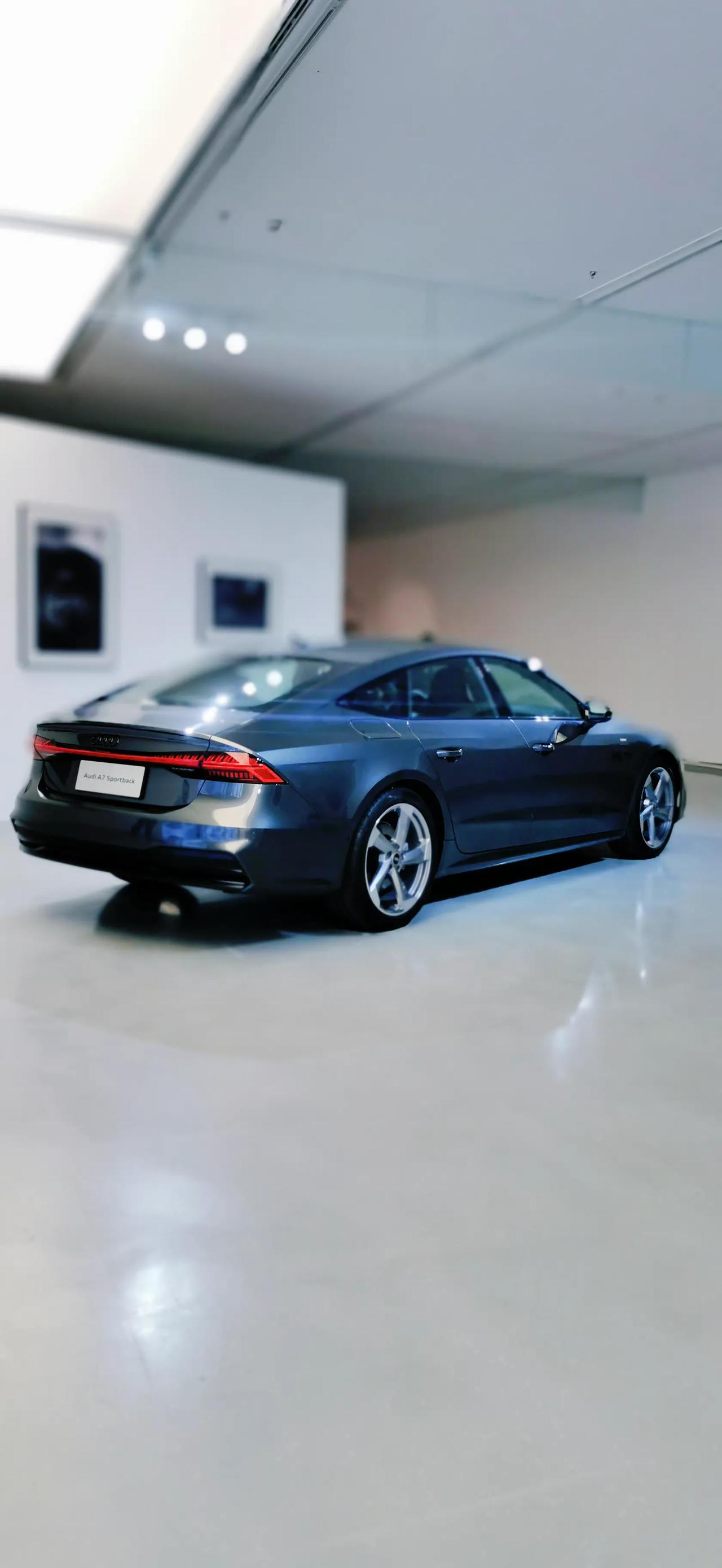 年轻人最喜欢的一款奥迪 最新款的奥迪a7,溜背设计,大方简洁