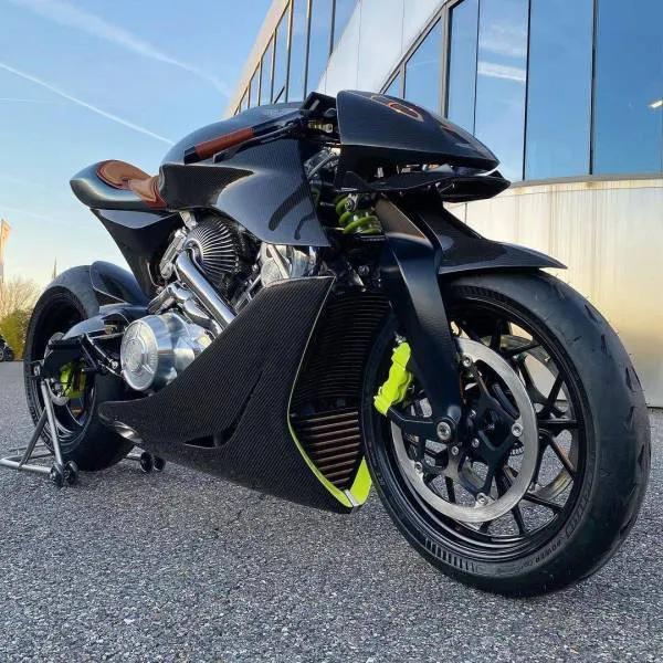 oldsport#阿斯顿马丁超级摩托车amb 001已全球