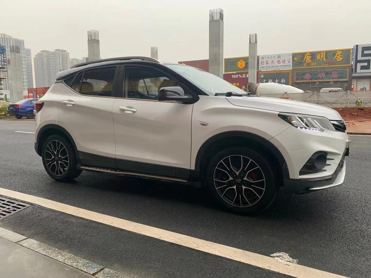 东南dx32017年8月15t手动档顶配天窗无钥匙进入一件启动多功能方向盘