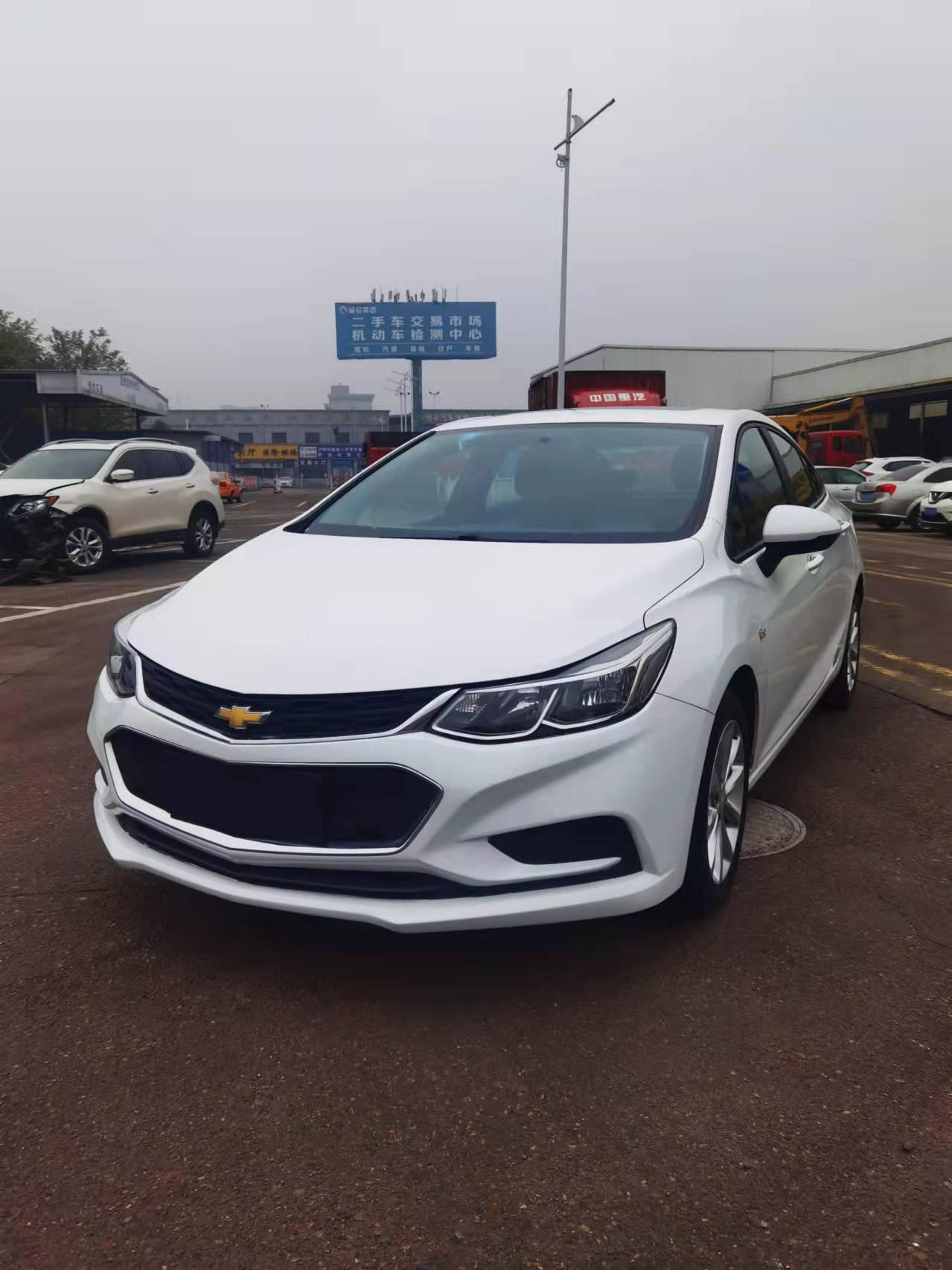 18年上户,科鲁兹自动挡带天窗,电子手刹,价格美丽,喜欢的来