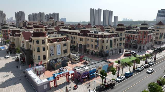 民国风情的汉口镇戏码头位于武汉市汉口北，这里也属于黄陂区？