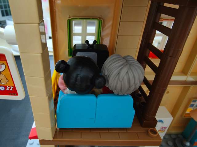 家有小小建筑师，自己在家DIY建造别墅是什么体验？