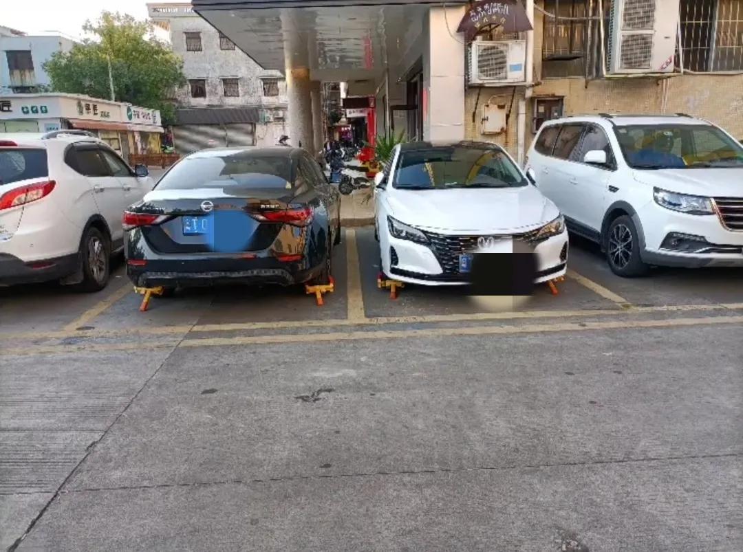 就怕他不锁现在没四个备佛山锁车之城佛山村锁车佛山锁车佛山锁车图片