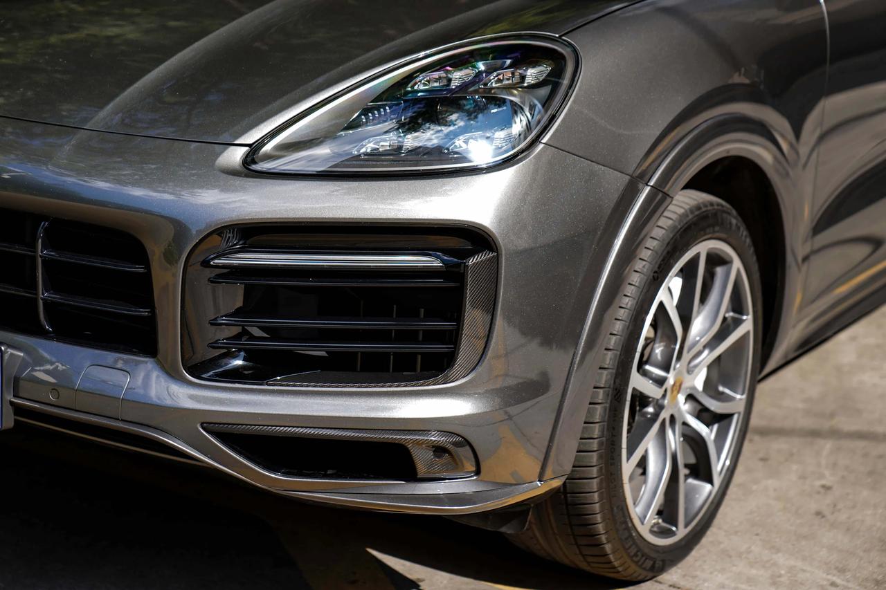 捷车会改装俱乐部#卡宴石英灰carbon design套件