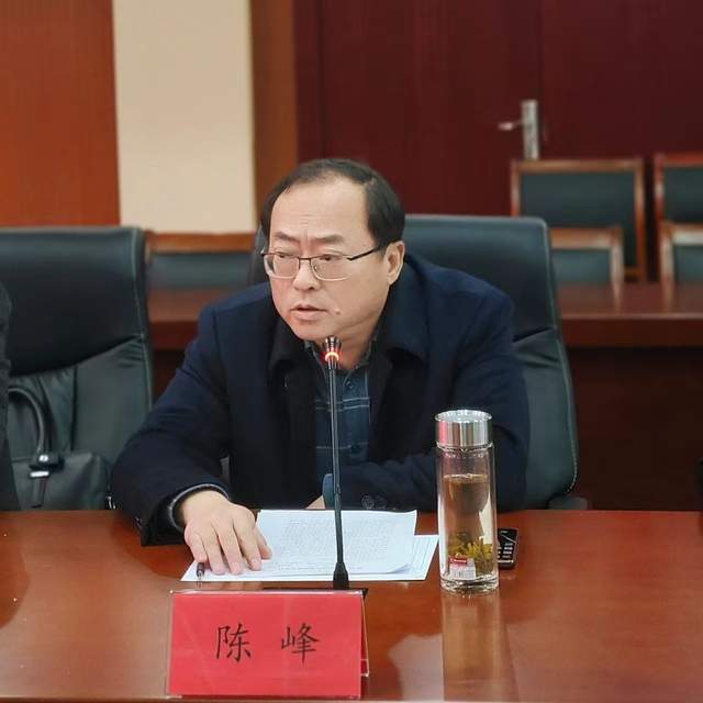 市河长办副主任,市水利局党组书记,局长陈峰提出三点要求:一是思想上