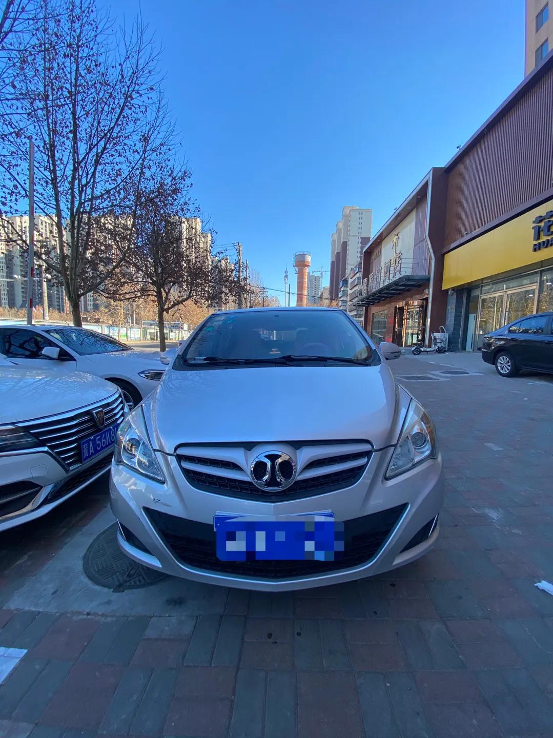 美女一手14年北汽e130手挡车况精品价格172仅此一台喜欢的找我汽车