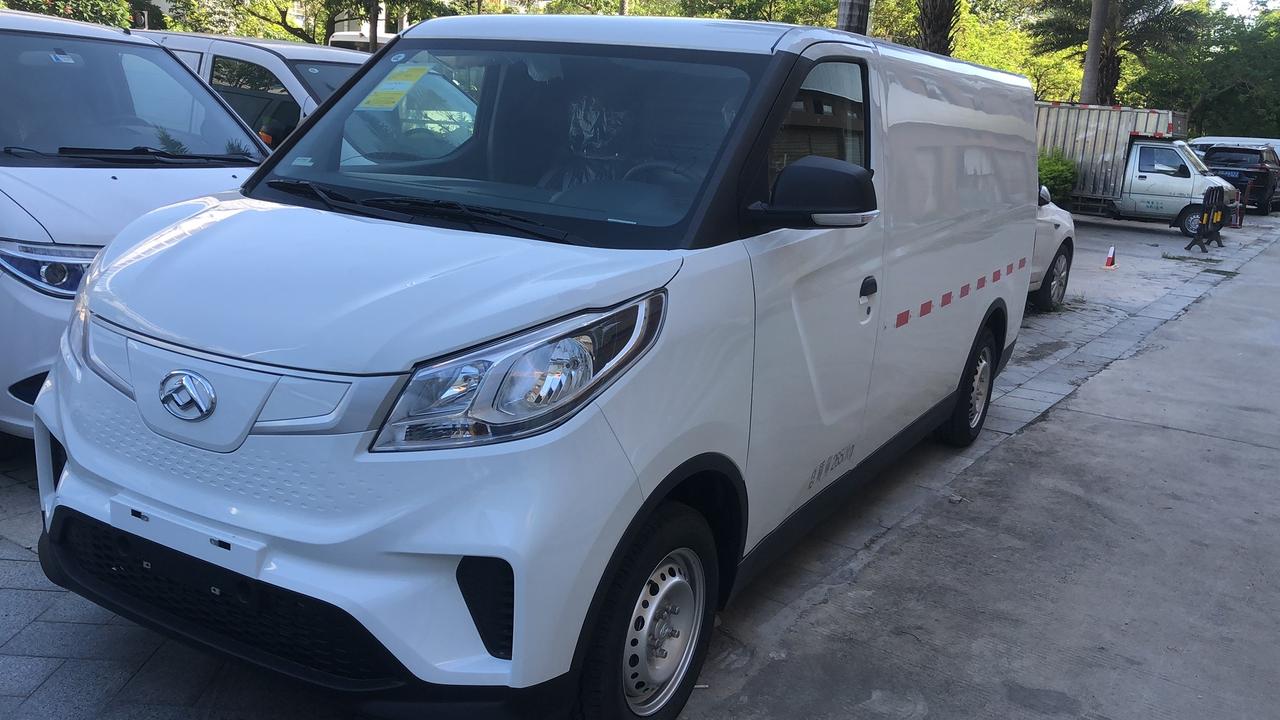 上汽大通ev30l掀背款到貨幾臺最新車型品質好性能優良