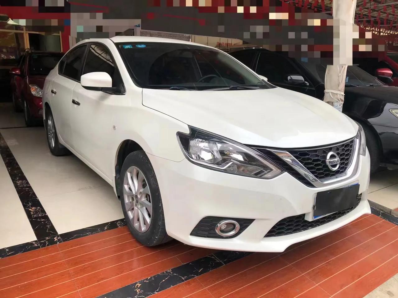 拿下一手日产轩逸18年4月上牌最美白色全程ssss保养原版车况16黄金