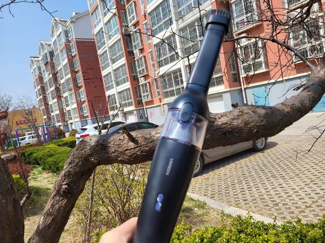 爱车一族的车内清洁神器分享——绿联车载吸尘器