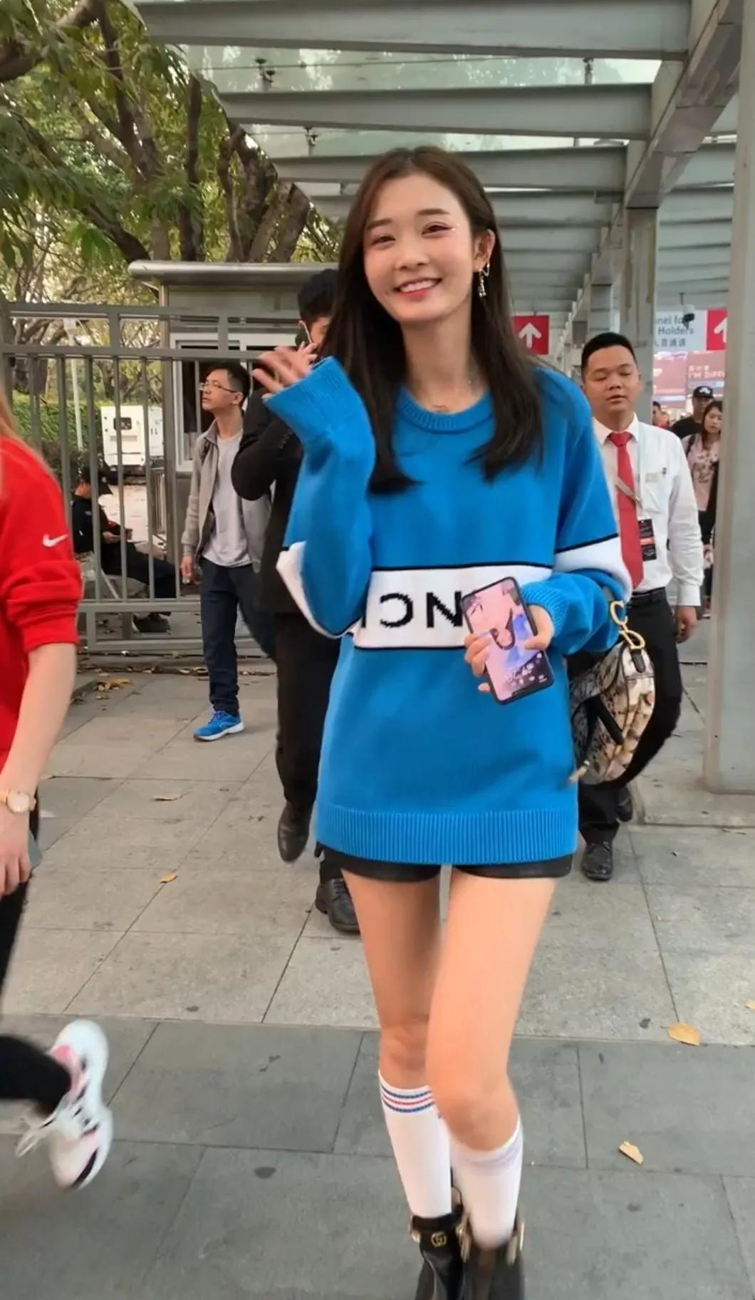 中国最美第一车模 李凉凉 李凉凉,身高177cm,来自重庆