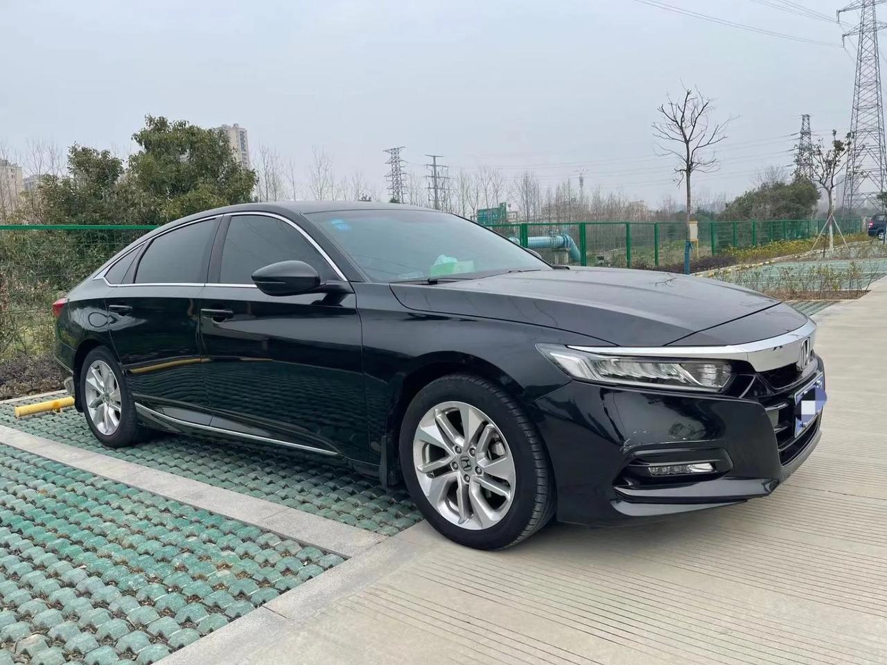 本田雅阁15t高配上牌日期2019年1月车辆车型轿车车辆产地国产车辆颜色