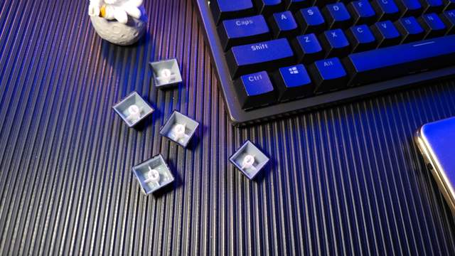 百元级别竟然是三模？而且是“海王”？！随意切换无压力！